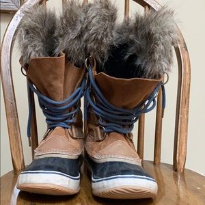 Sorel Joan of Arc boots
